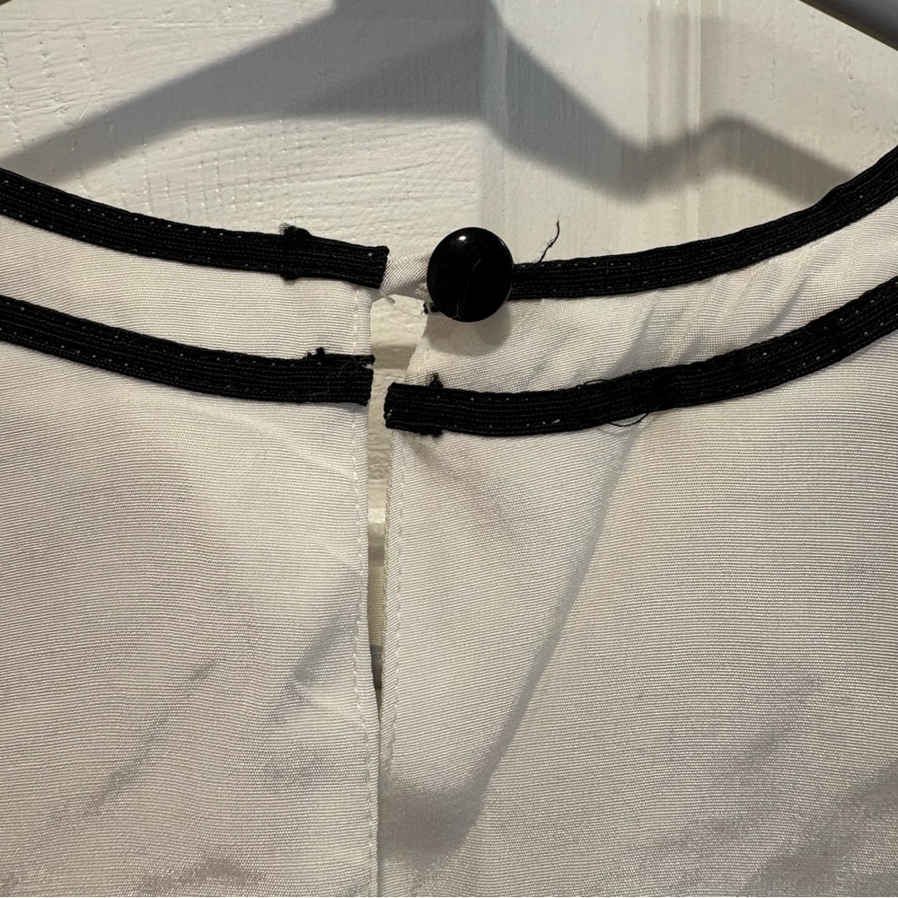 Vintage Francine B White Rosette Blouse - Size 5/6 - Picture 7 of 8